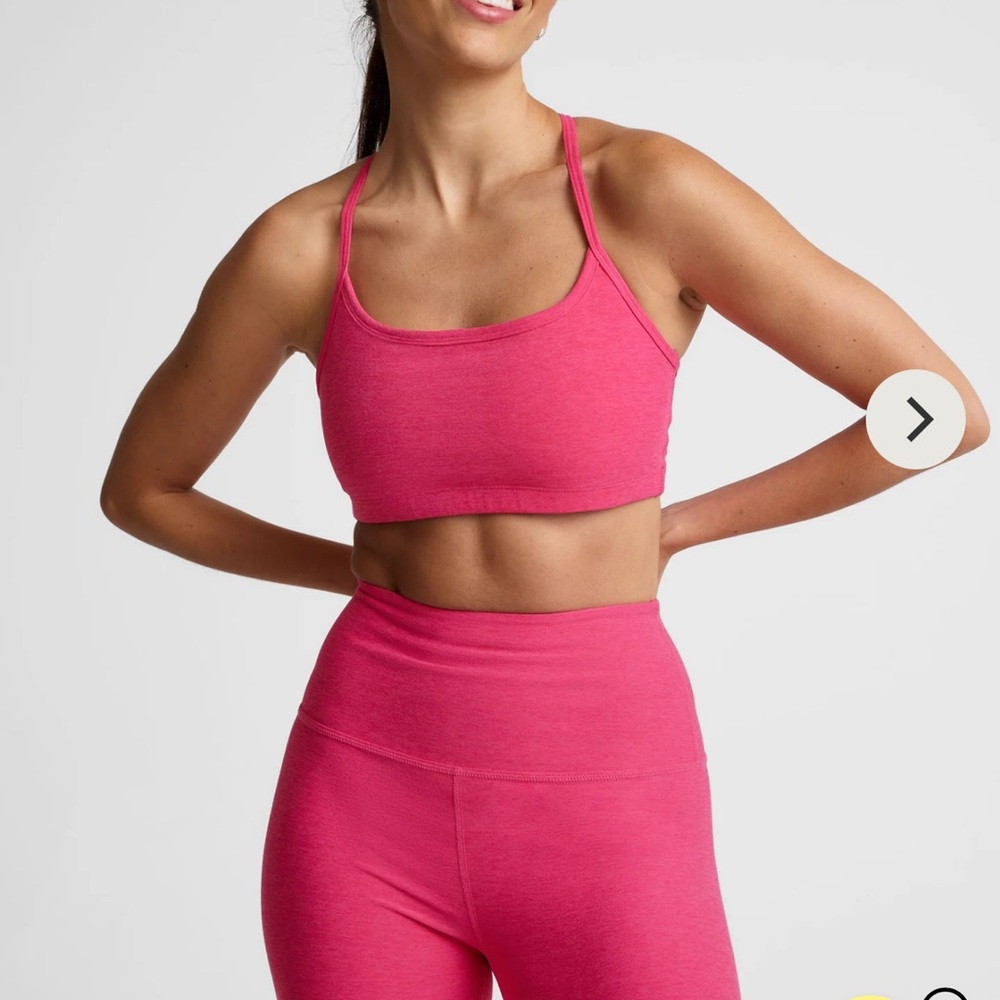 Beyond Yoga Hot pink sports bra.